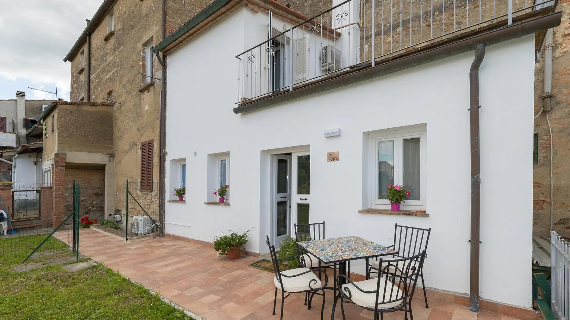Lecasedicatia Villamagna  Holiday home Villamagna (Pisa)